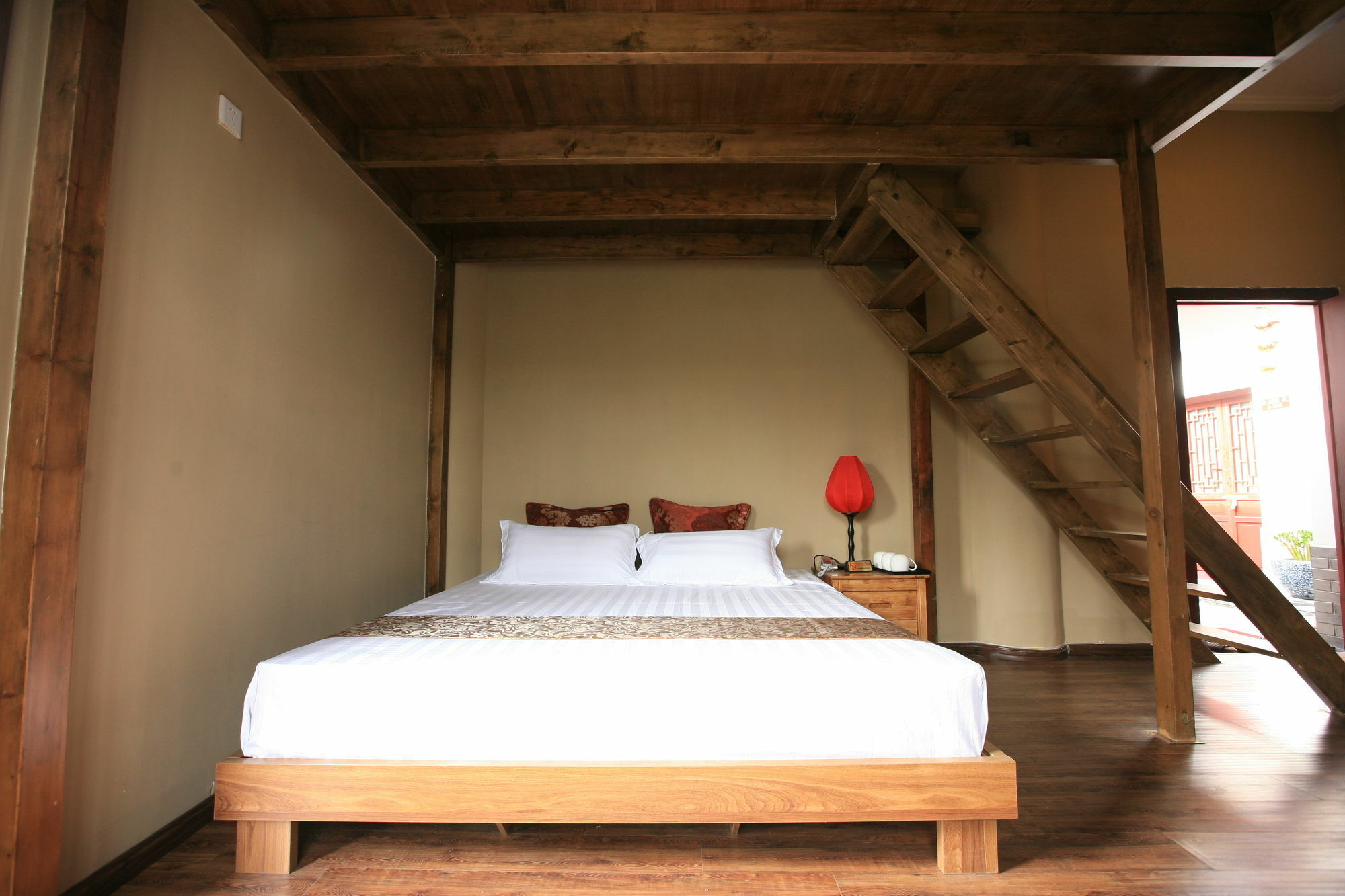 ซีอานจาโน แบ็คแพคเกอร์ Hostel ภายนอก รูปภาพ